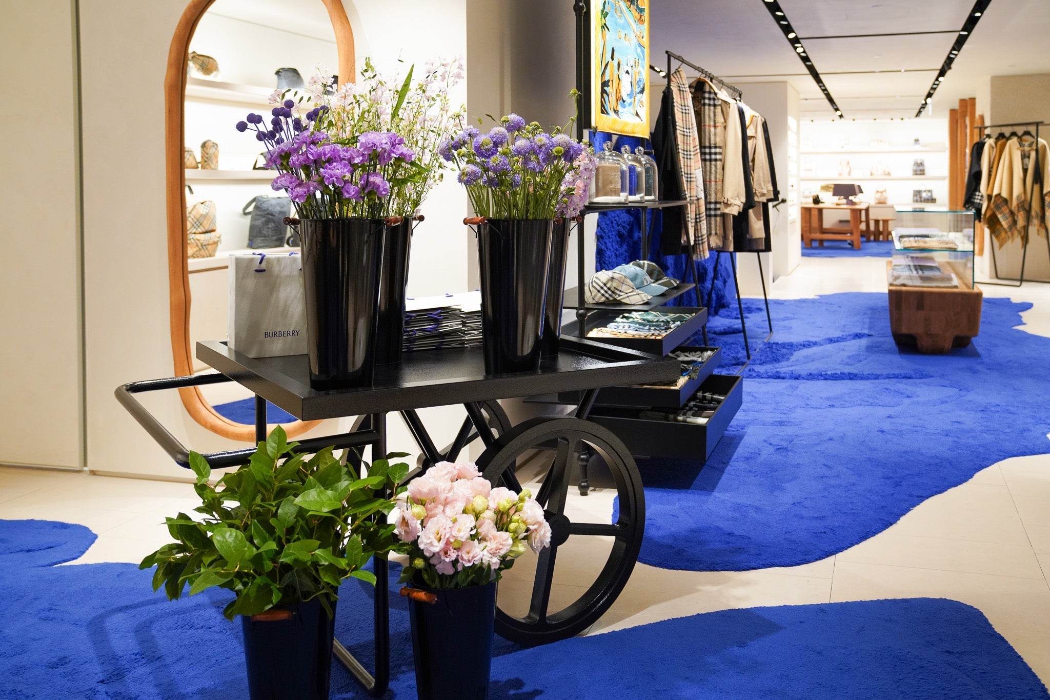 Burberry’s Mother’s Day Flower Cart