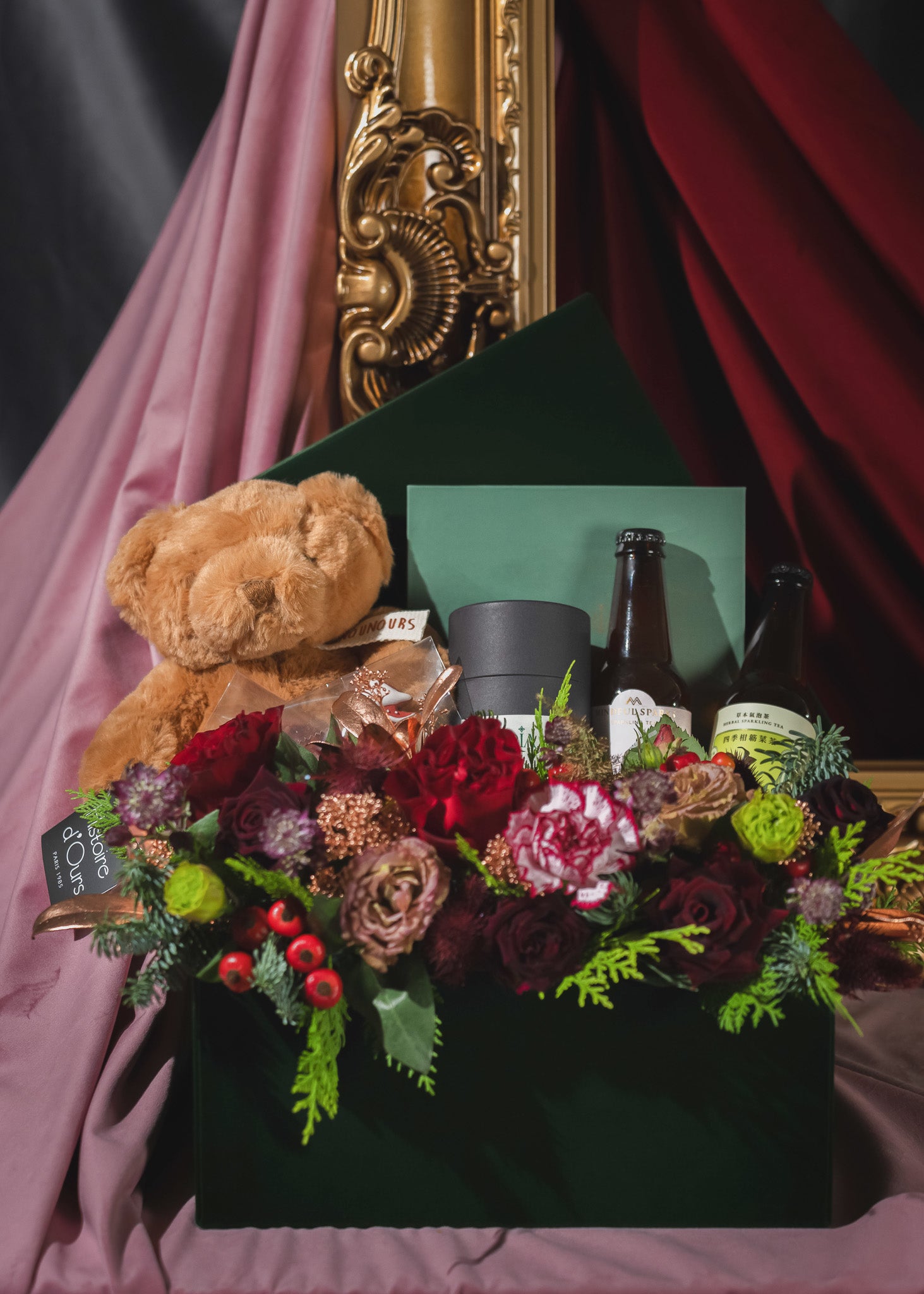 Crimson Chest Christmas Hamper