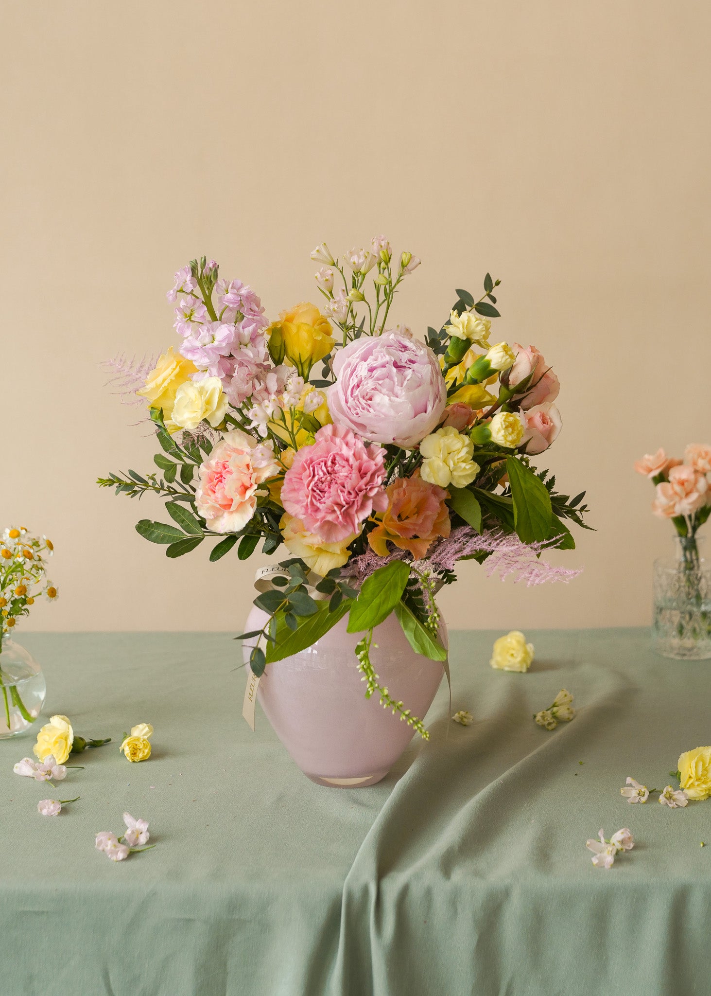 Sunlit Verse in Vase | Mother's Day Flowers