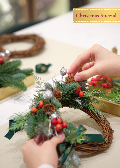 Mini Christmas Wreath Workshop @ Pacific Place | 6 & 13 Dec | 12.30pm - 2pm