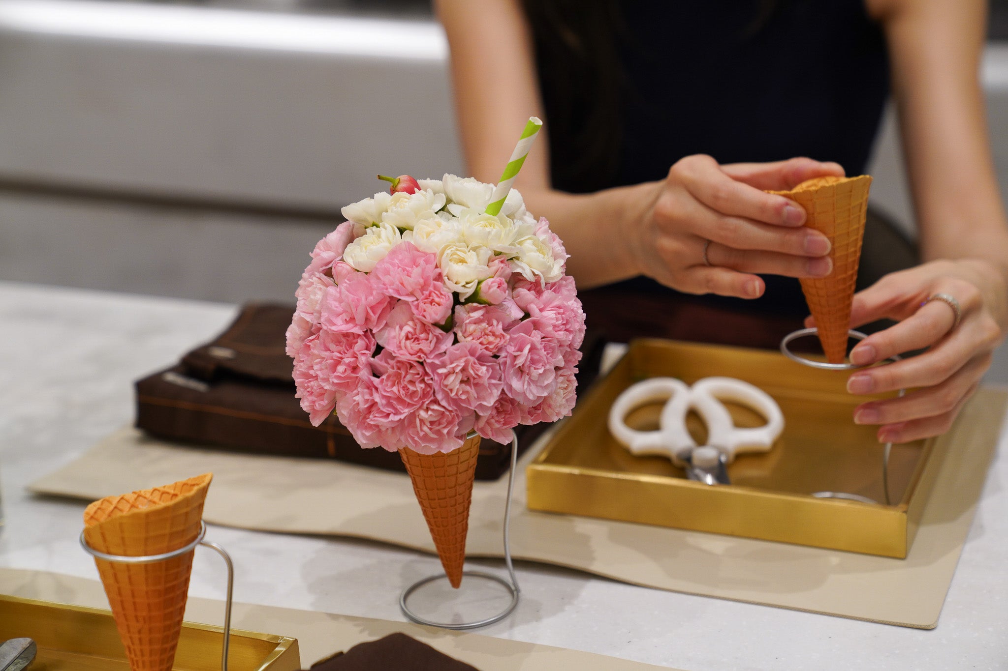 “Strawberry & Vanilla Gelato” Flower Arrangement