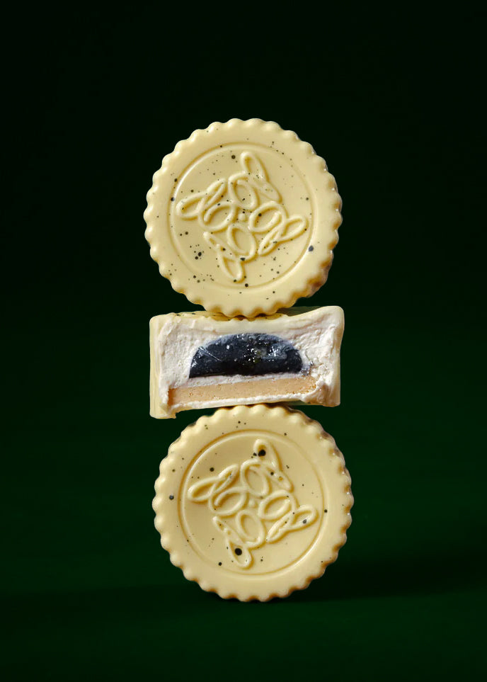 Caviar Cheese Mooncake 4PC Gift box by Royal Caviar Club