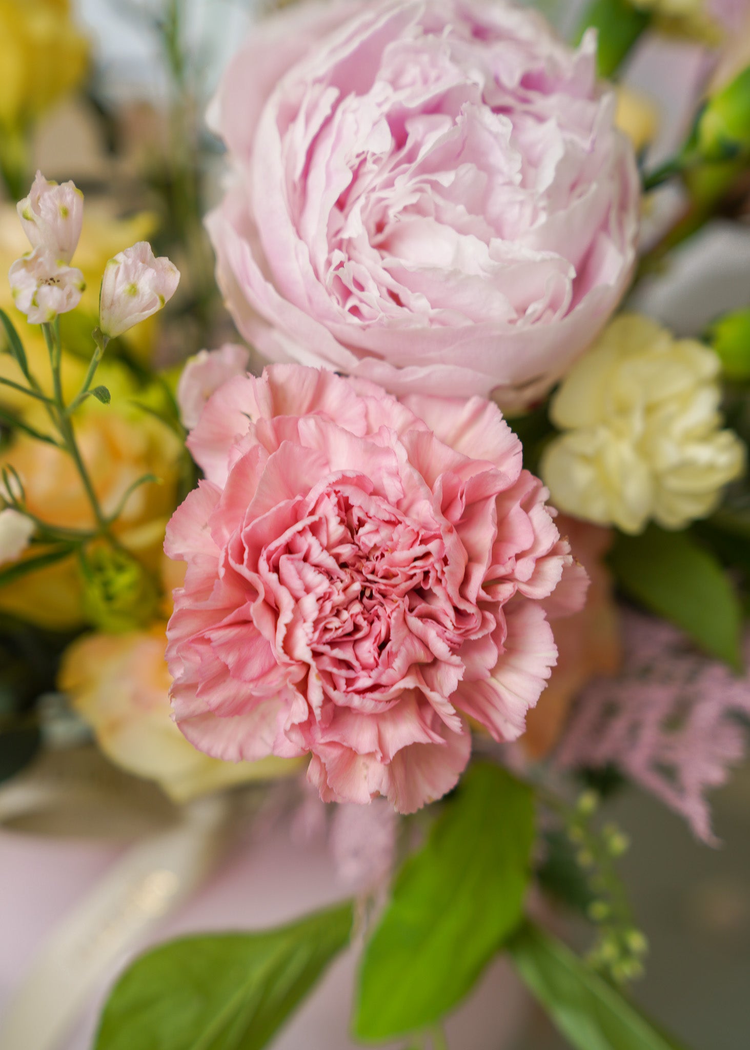Sunlit Verse in Vase | Mother's Day Flowers