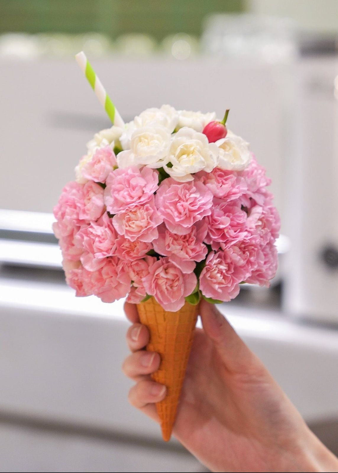  “Strawberry & Vanilla Gelato” 花藝工作坊